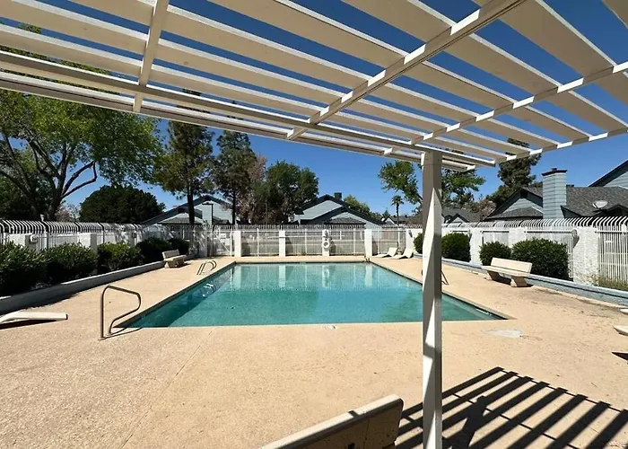 971 Sf 2 Bedroom 2 Bath Townhouse 3 Mi To Westgate * Peoria