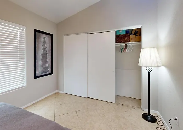 971 Sf 2 Bedroom 2 Bath Townhouse 3 Mi To Westgate Apartment