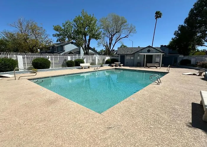 Apartment 971 Sf 2 Bedroom 2 Bath Townhouse 3 Mi To Westgate Peoria